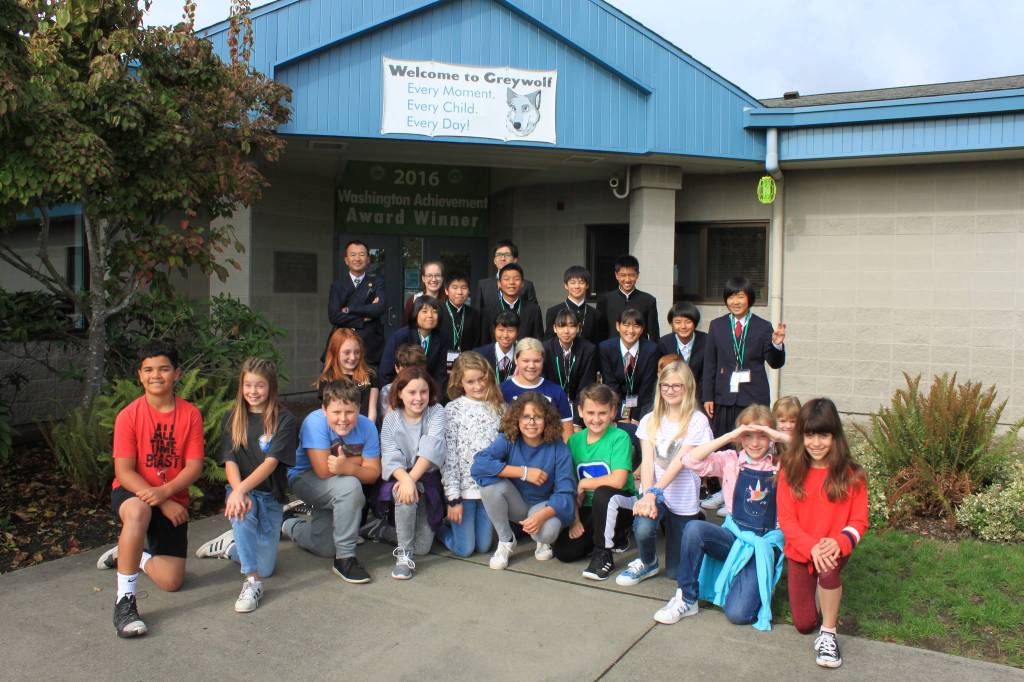 Fifth-graders from Greywolf Elementary School welcome Shiso City Ambassadors. Photo by Donna Hudson