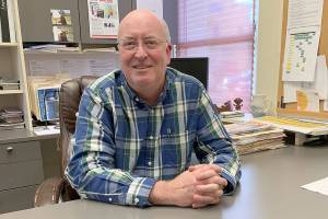 Steve Perry, newsgroup advertising manager, to retire