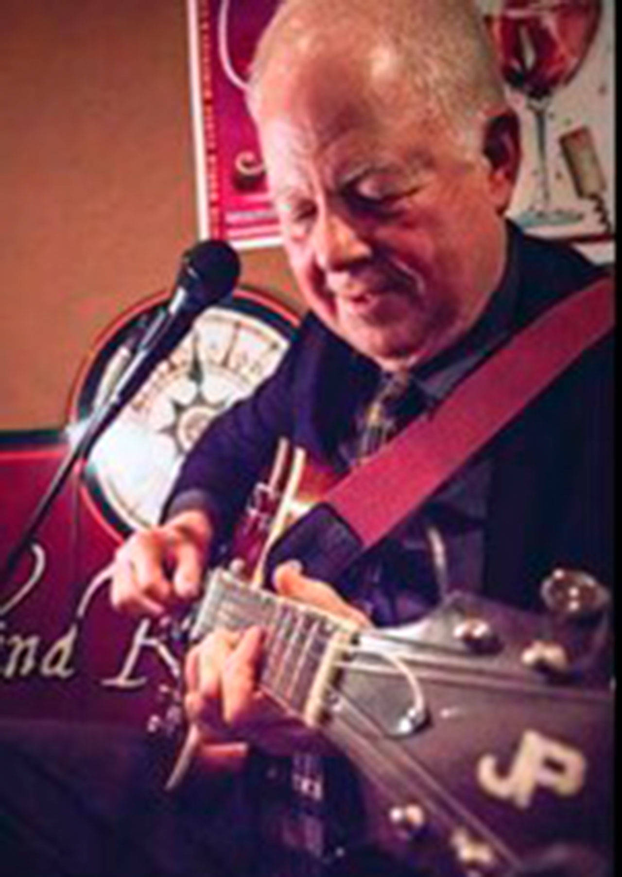 Jason Popelka performs original and cover songs on Nov. 12 at St. Lukes Episcopal Churchs Music Live at One. Submitted photo