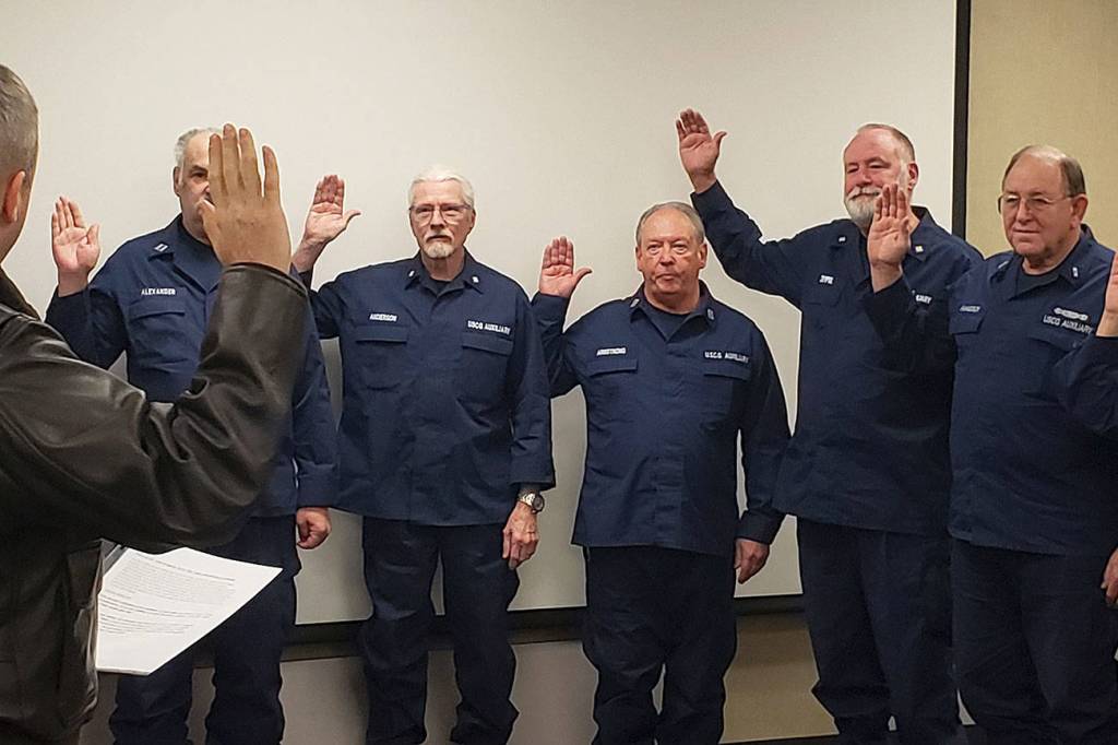 Milestone: Coast Guard Auxiliary swears in staff officers