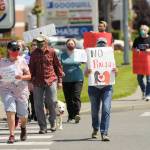 Hundreds of protesters march east on Washington Street on June 3, decrying racism and calling for change. Sequim Gazette photo by Michael Dashiell