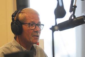 Sequim mayor backs QAnon on local broadcast