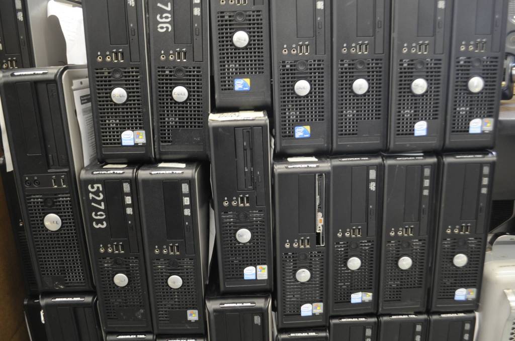 Members of the Sequim PC Users Group say they have more than 100 desktop computers available to those that should need, want, and will use it but honestly cant afford it.