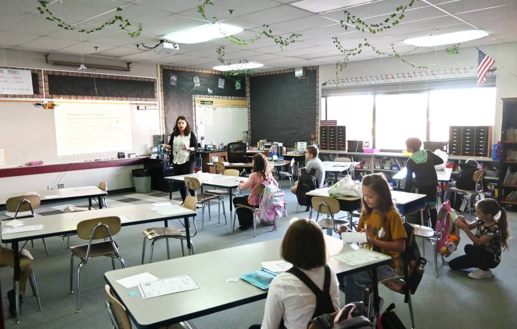 Sequim Gazette photo by Michael Dashiell / Teacher Taleah Burr talks with students at third-grade students Greywolf Elementary School on the first day of school on Sept. 7.