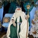 Photo by Emma Jane Garcia/Sequim Farmers & Artisans Market / Enjoy a photo op with Santa Claus and his friends from Olympic Theatre Arts at The December Market this Saturday.