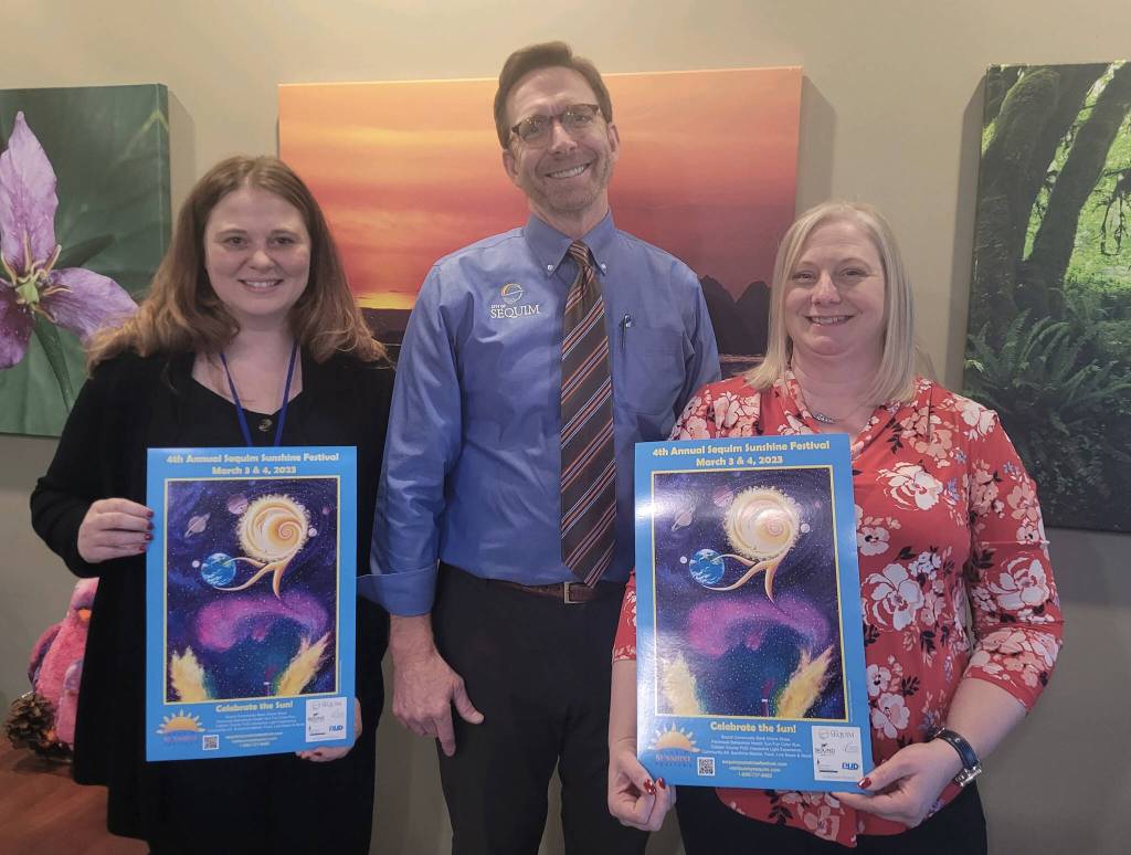 Photo courtesy of City of Sequim / Sequim City Manager Matthew Huish thanks (at left) Angeles Dennis, Development Director for Peninsula Behavioral Health, and Wendy Sisk, Peninsula Behavioral Health Chief Executive Officer, for their organizations sponsorship of the Sequim Sunshine Festivals Sun Fun Color Run, set for March 4.