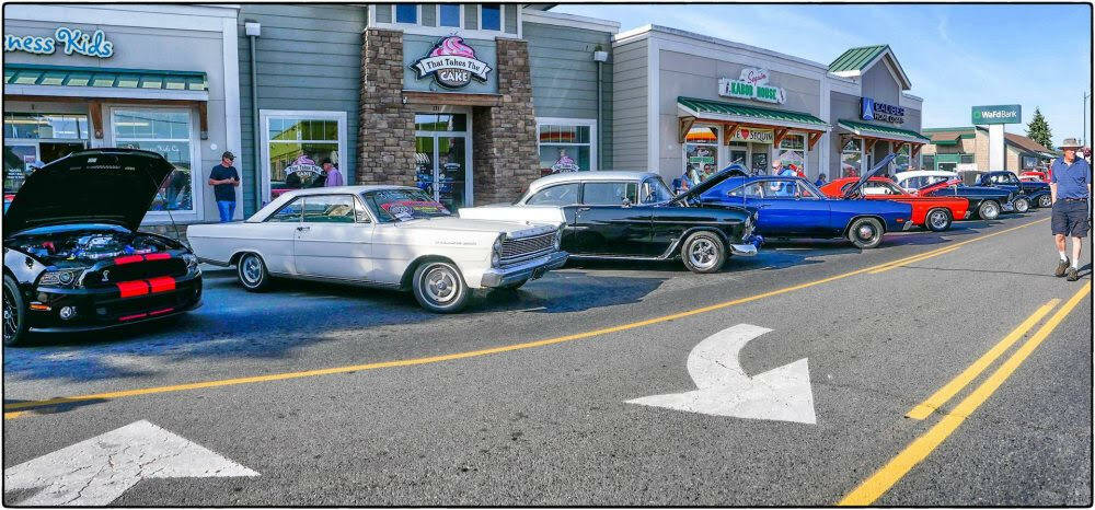 Photo by Bob Lampert
