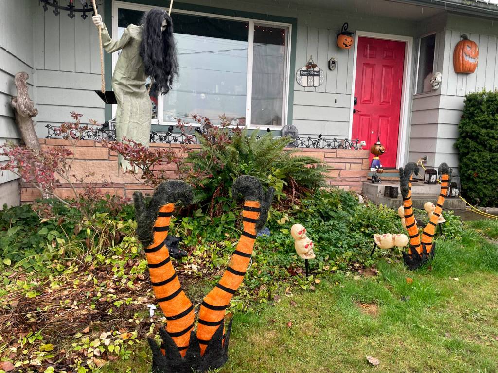 Sequim Gazette photo by Matthew Nash/ Creepy scenes abound at the Henning household off Old Olympic Highway this Halloween season.