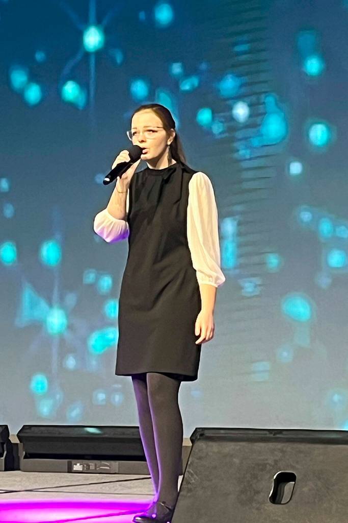 Photo courtesy Mary Budke/ Sequims Pearle Peterson sang a few solos and with an ensemble as a National Youth Talent Performer at the Boys & Girls Clubs of Americas National Conference in Orlando, Fla. in May. She is set to sing at game two of the World Series on Oct. 28.