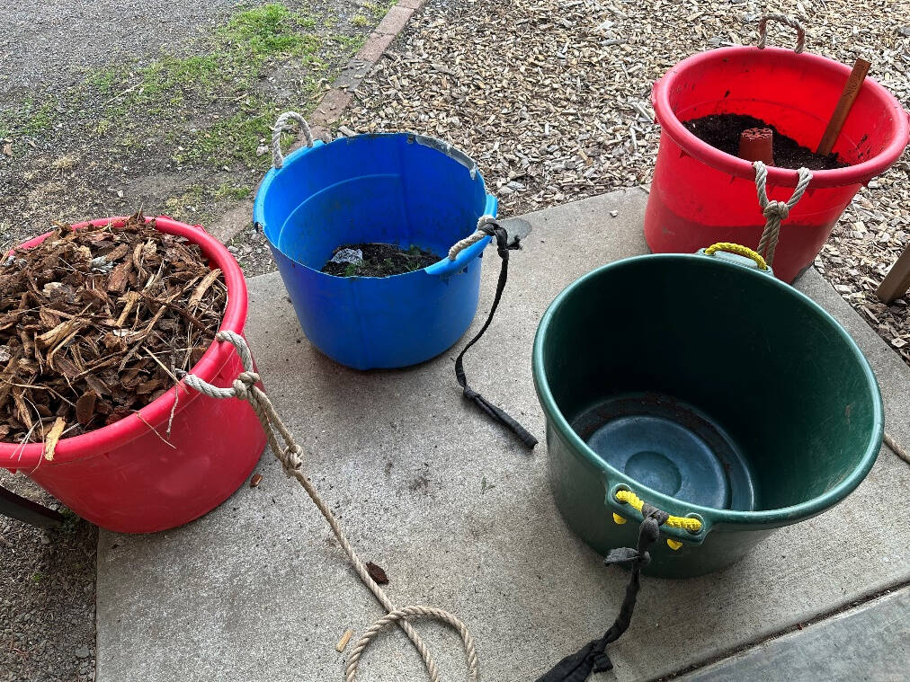 Photo by Anna Plager / Tubs with added ropes can be easily dragged along the ground, rather than carried or lifted.