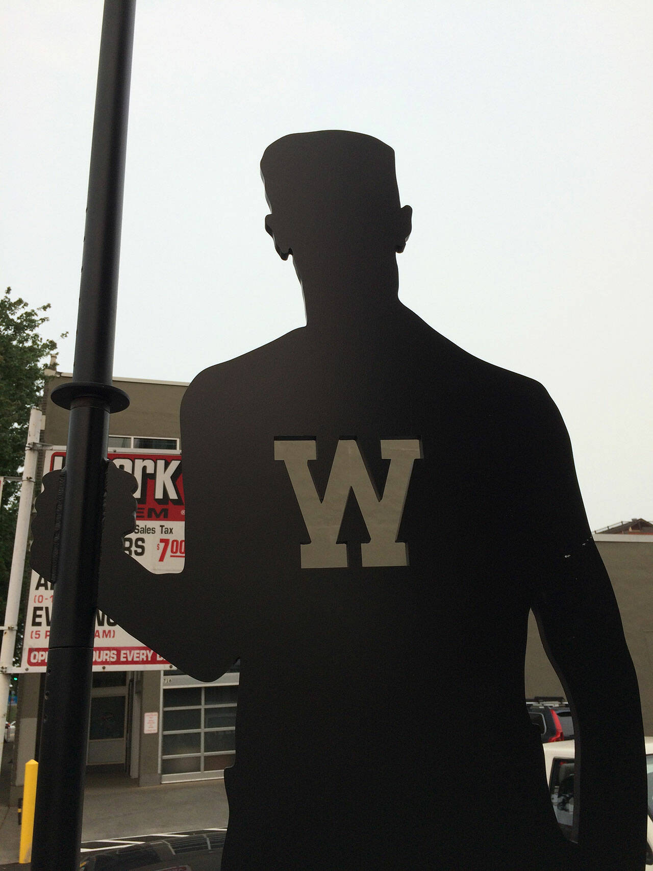 Photo courtesy Len ODonnell/<a href="https://RowingArchives.org" target="_blank">Rowing Archives</a>
Sequim Sunrise Rotarians look to build a similar statue of Joe Rantz as seen in the Fremont neighborhood of Seattle. Theyre working with City of Sequim officials to find a location tentatively along Sequim Avenue to honor the Olympian who once lived in Sequim.