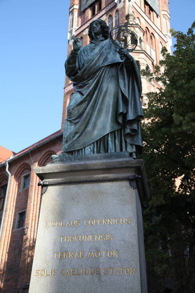 Photo courtesy of Arvo and Christiane Johnson / Statue of Nicolas Copernicus in Torun.