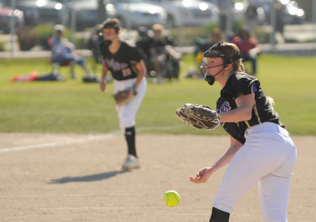 Sequim Gazette photo by Michael Dashiell
Sequims Rilynn Whitehead pitches against Port Angeles on May 10. Playing third base is Mia Kirner.