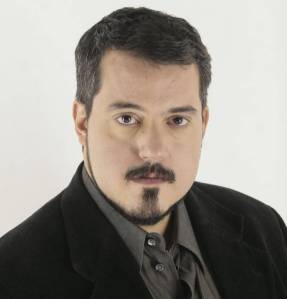 Photo courtesy of Port Angeles Symphony / Baritone Igor Vieira is Marcello in this weekends La Bohème in concert with the Port Angeles Symphony Orchestra.
