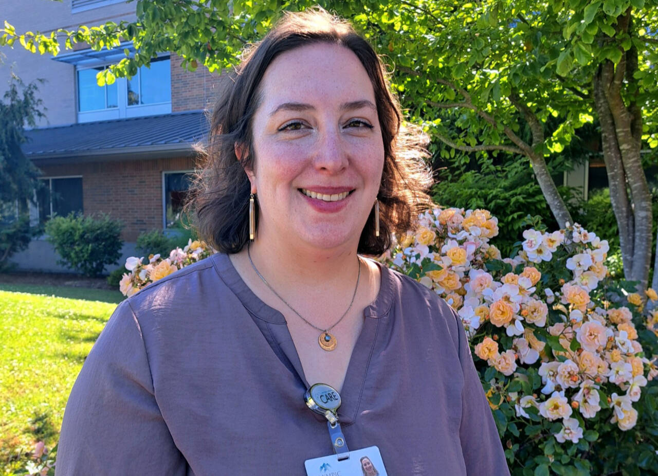 Photo courtesy Olympic Medical Center
Surgery coordinator Kate Ross recently received the OMC BEE (Being Excellent Every Day) Award for her diligent work effort, reliability and consideration for her coworkers and the patients.