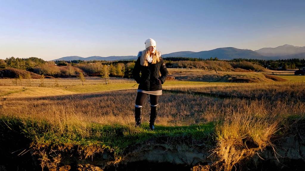 Photo by Will Thomas/ Husband-and-wife Will and Jennifer Thomas of Sequim recently started a YouTube vlog series about creating music and videos while living and working on the Olympic Peninsula. Find the vlogs and Jennifers music at youtube.com/@jenniferthomas.