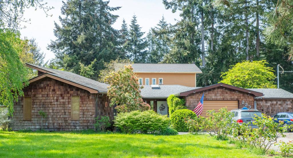 Sequim Gazette photo by Emily Matthiessen/ The Harmony Center of Sequim is dedicated to fostering peace through bringing individuals together in community connection through free activities like games, discussion groups and movies; the specific activity depends upon what individuals or groups would like to hold at the non-profit, which welcomes more people.