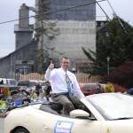 Sequim Gazette photo by Matthew Nash
Mike Dashiell, the Sequim Gazettes former editor, gives a thumbs up by the grain elevator as the grand marshal of the Grand Parade on May 10.