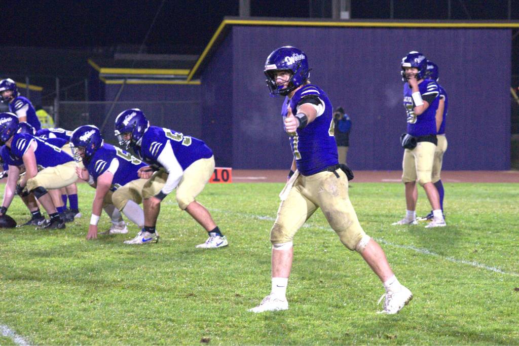 Sequim Gazette photo by Matthew Nash/
Andy Keeler checks with the referee to make sure hes lined up before the play.