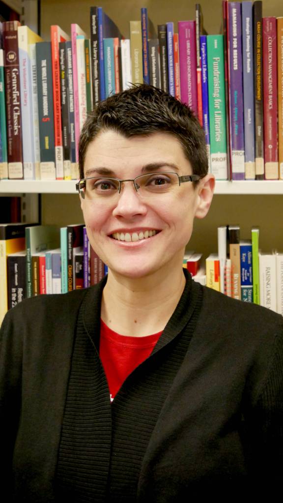 Borrow This Book: “Writing Mr. Wrong” by Kelley Armstrong