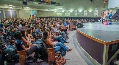 Photos by Emily Matthiessen
Sequim High School juniors and seniors ask questions on May 27 in the SHS auditorium of Washington State Supreme Court Justices Sheryl Gordon McCloud and Steven C. González, and Laura Anglin, Gonzálezs senior law clerk.